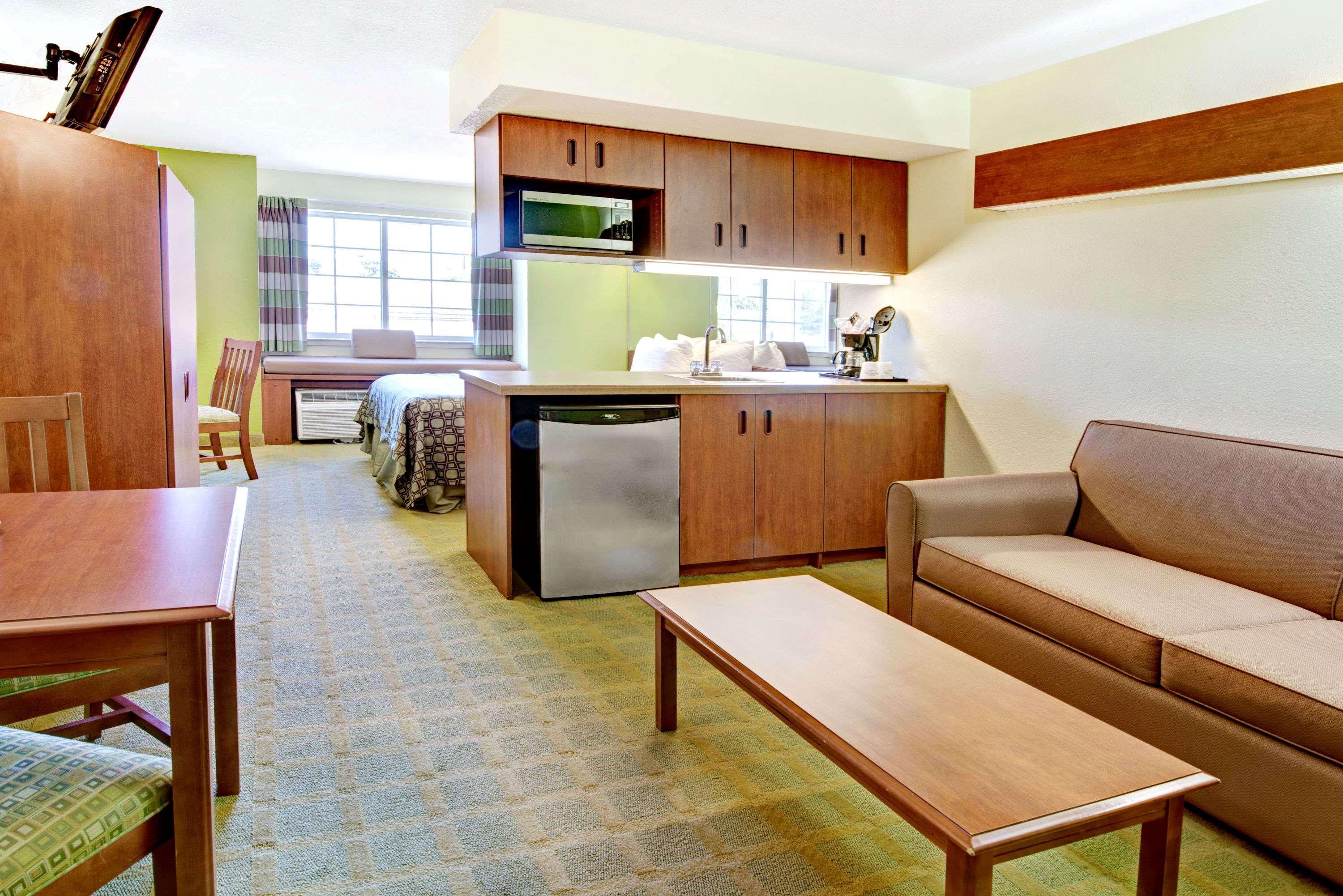 Super 8 By Wyndham San Antonio Airport North Hotel Екстериор снимка